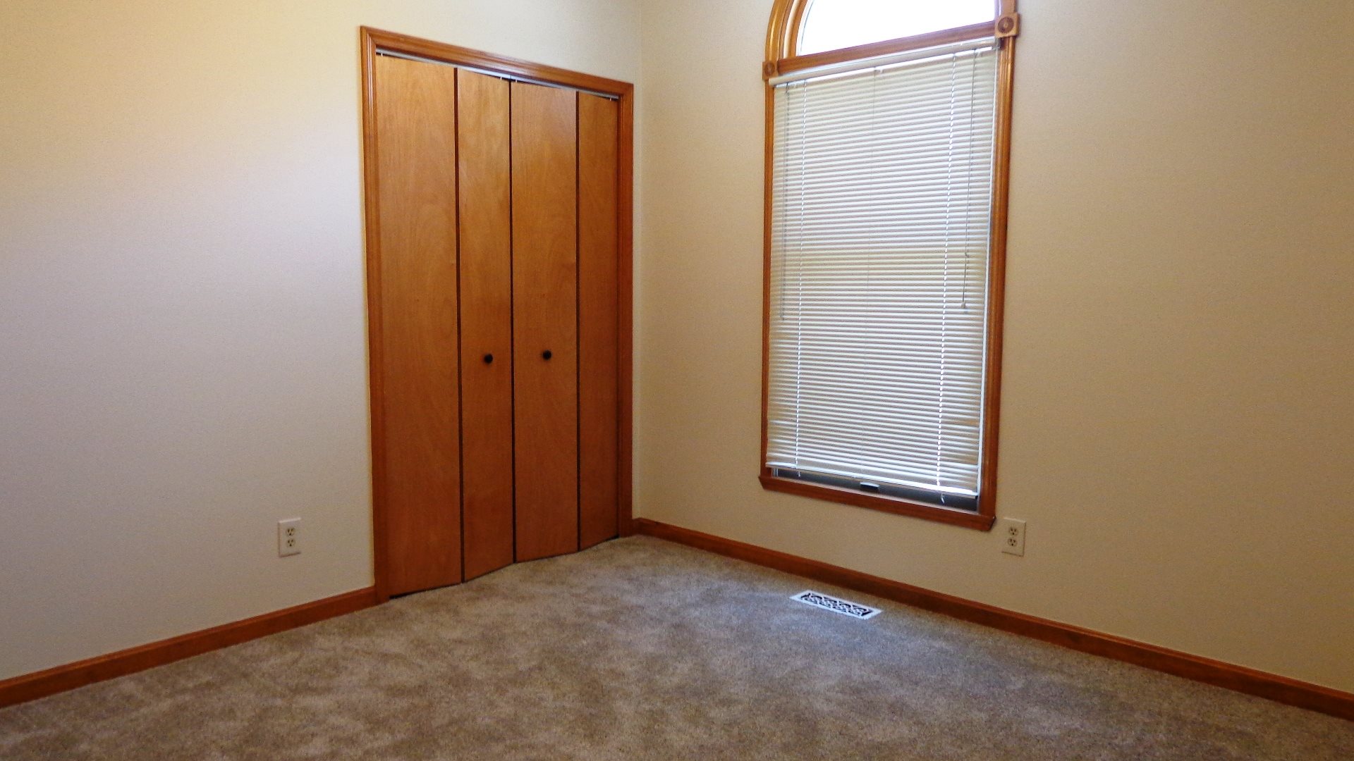 7155 Sharon Road Newburgh, IN 47630 - Photo 11 of 30