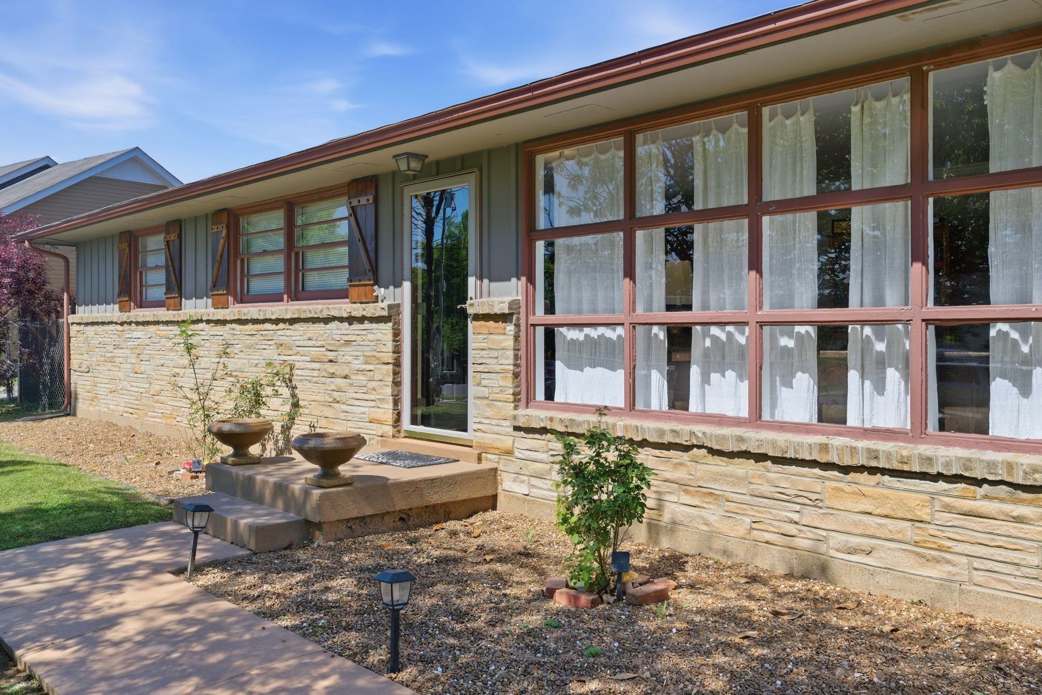 1047 Mitchell Road Nashville, TN 37206 - Photo 4 of 42 Gallery Image 4