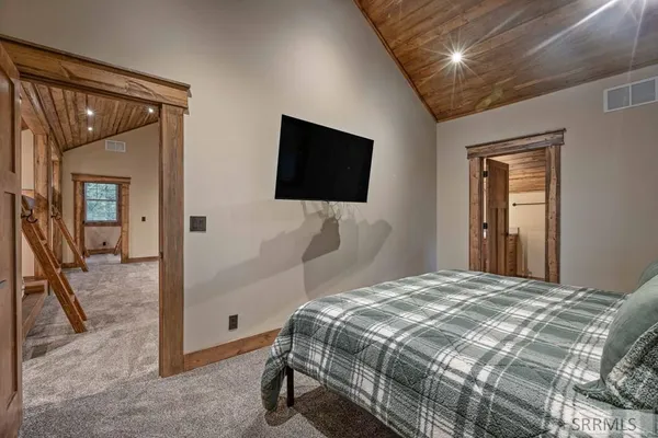 $950,000 | 3542 Glen Tree Drive, Island Park, ID 83429