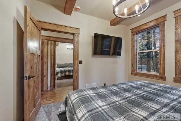 $950,000 | 3542 Glen Tree Drive, Island Park, ID 83429