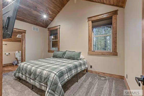 $950,000 | 3542 Glen Tree Drive, Island Park, ID 83429