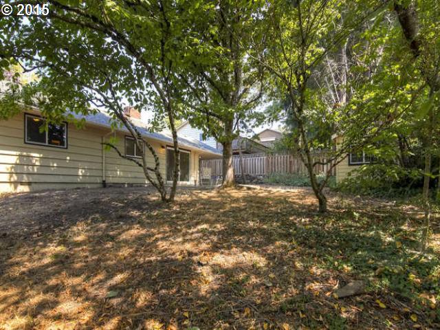 6444 Southwest Radcliff Street Portland, OR 97219 - Photo 15 of 16 Gallery Image 15