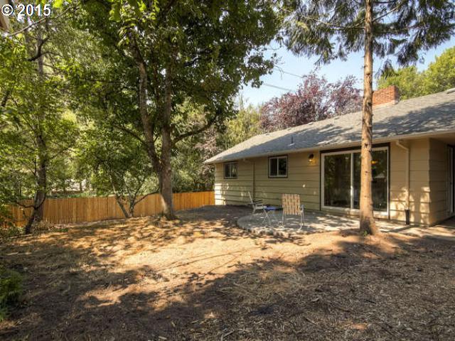 6444 Southwest Radcliff Street Portland, OR 97219 - Photo 16 of 16 Gallery Image 16