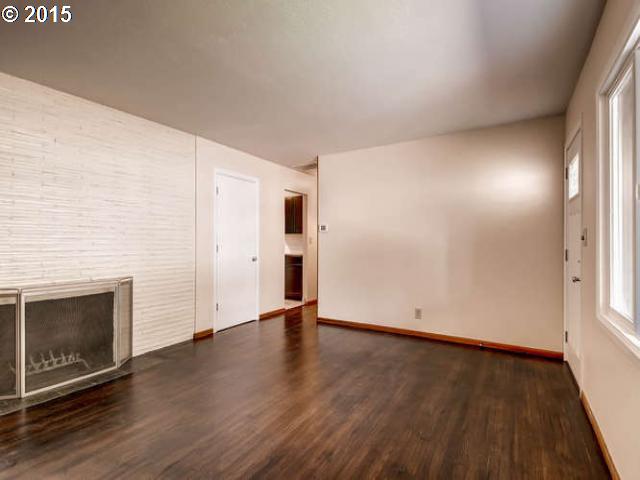 6444 Southwest Radcliff Street Portland, OR 97219 - Photo 3 of 16 Gallery Image 3