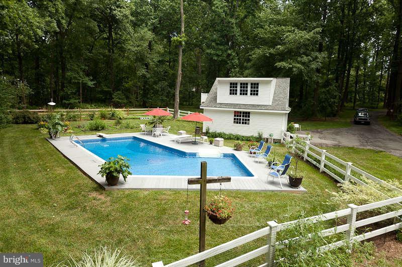 470 Ednor Road Ashton, MD 20861 - Photo 5 of 30 Exterior (General)