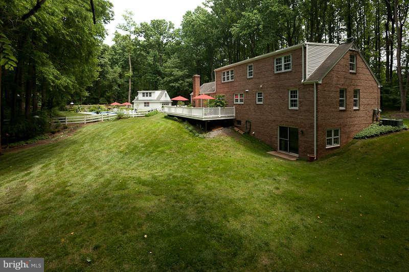 470 Ednor Road Ashton, MD 20861 - Photo 9 of 30 Exterior (Rear)