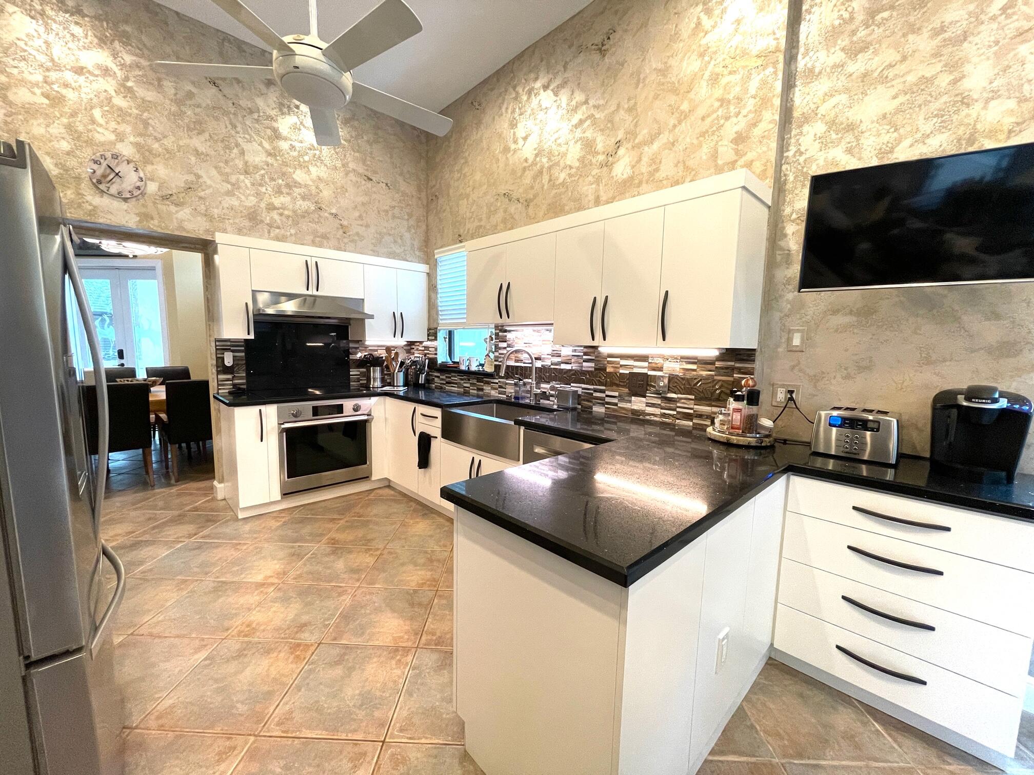 10217 Spyglass Way Boca Raton, FL 33498 - Photo 4 of 27 Chef's Kitchen