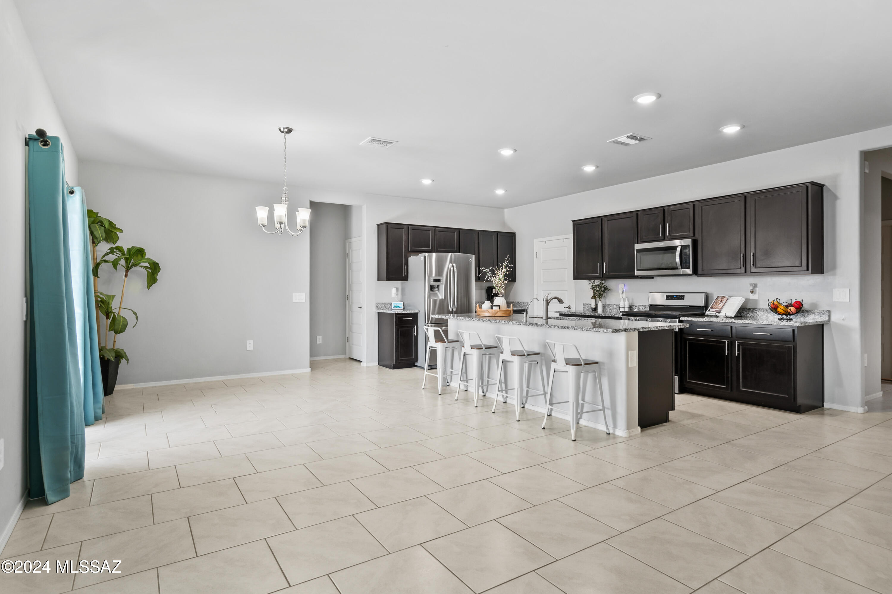 7461 West Corona Road Tucson, AZ 85757 - Photo 9 of 31 Gallery Image 9