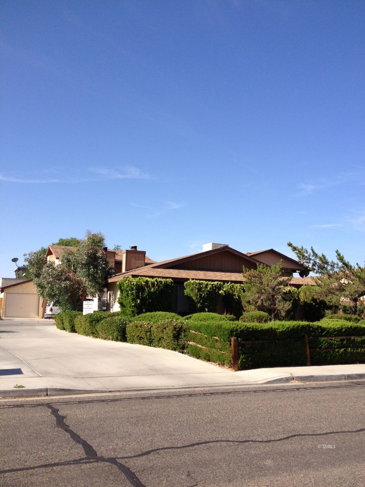 1013 West Atkins Avenue Ridgecrest, CA 93555 - Photo 11 of 13