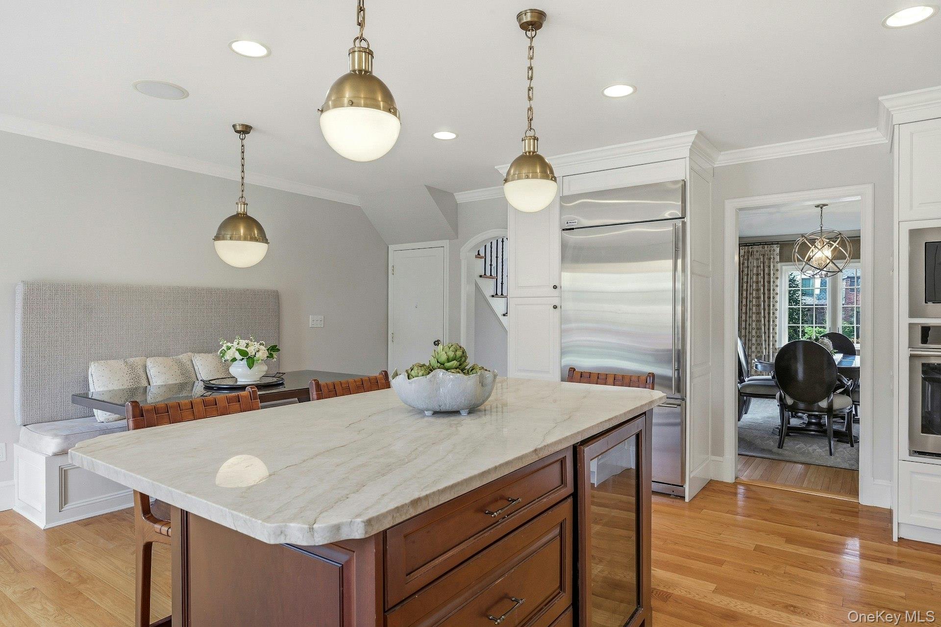 106 Thayer Road Manhasset, NY 11030 - Photo 16 of 40