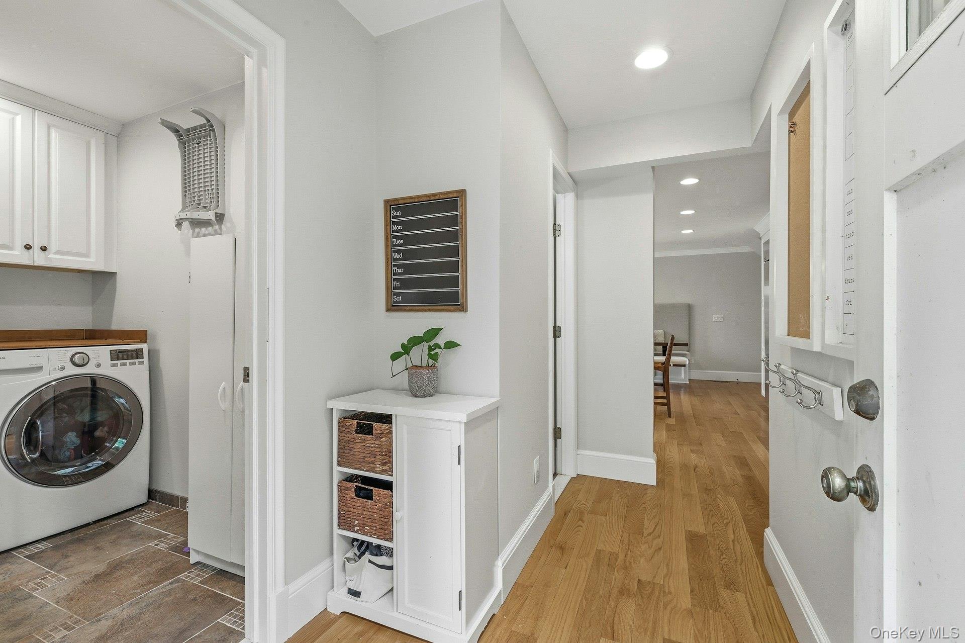 106 Thayer Road Manhasset, NY 11030 - Photo 19 of 40