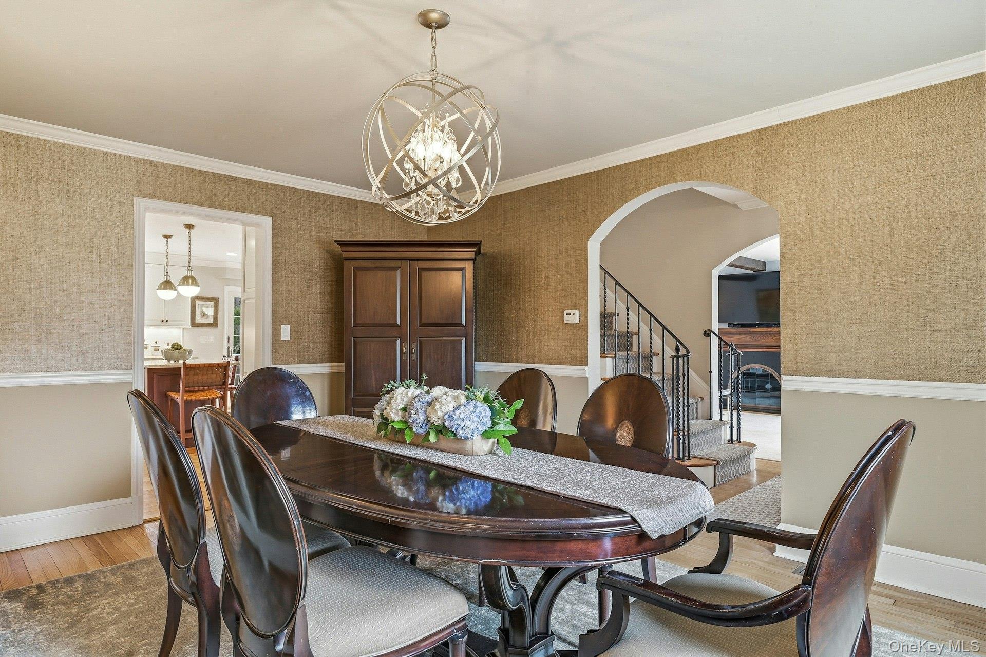 106 Thayer Road Manhasset, NY 11030 - Photo 21 of 40