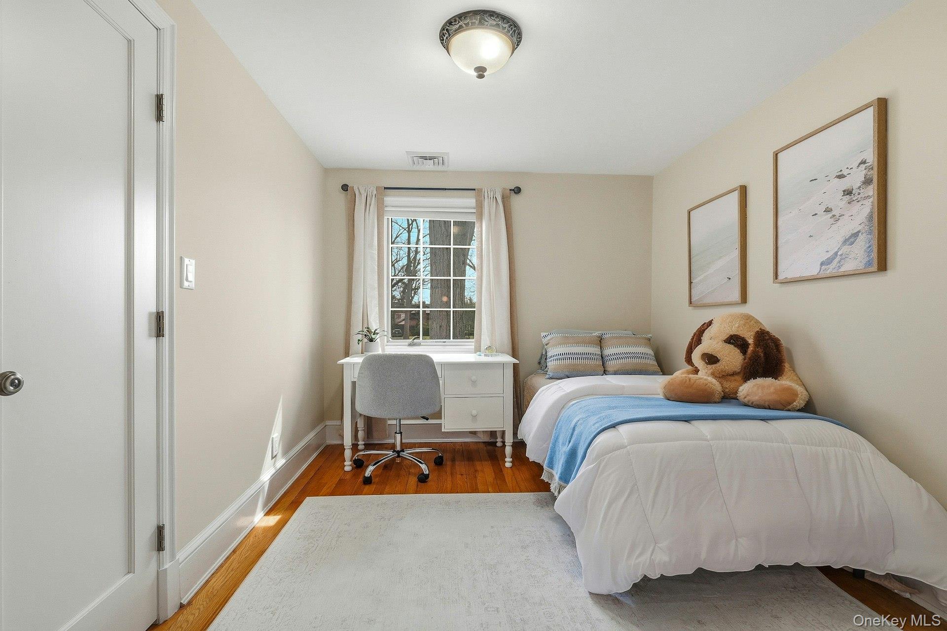 106 Thayer Road Manhasset, NY 11030 - Photo 29 of 40