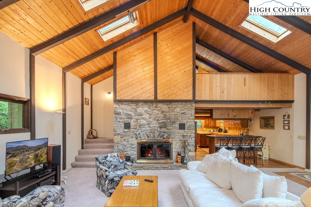 1104 Dogwood Boone, NC 28607 - Photo 5 of 36