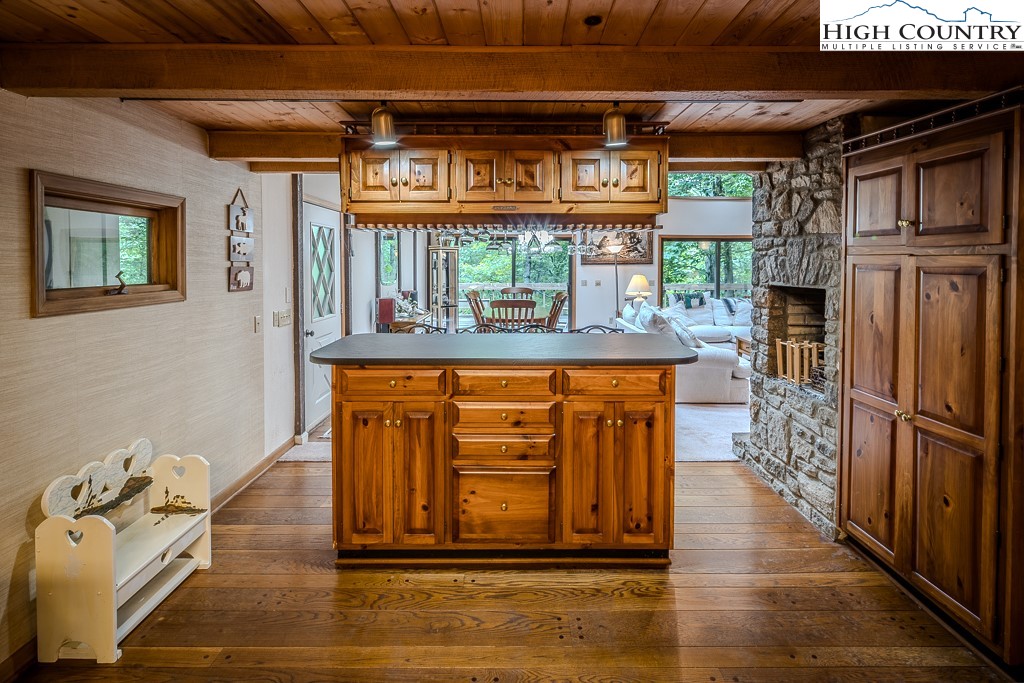 1104 Dogwood Boone, NC 28607 - Photo 10 of 36