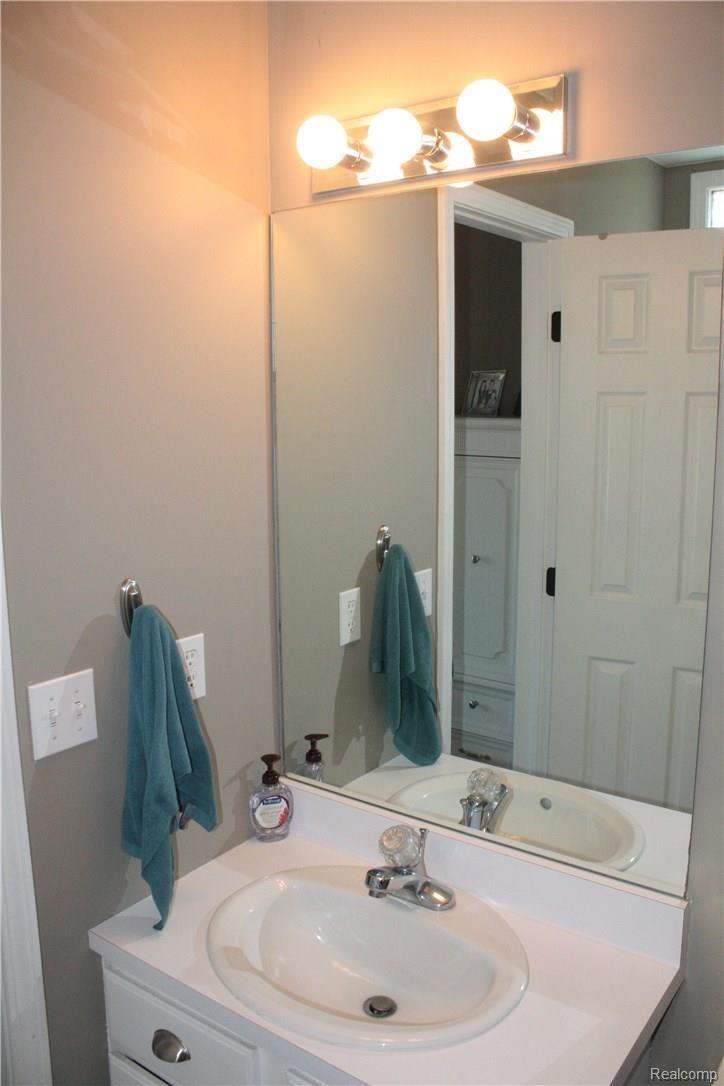 427 Pinewood Road Ortonville, MI 48462 - Photo 46 of 49 IMG_0650.jpg