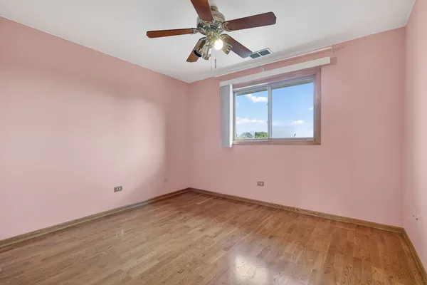 $240,000 | 7545 Sheridan Drive, Unit 23D, Willowbrook, IL 60527