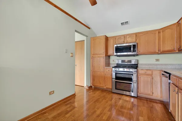 $240,000 | 7545 Sheridan Drive, Unit 23D, Willowbrook, IL 60527