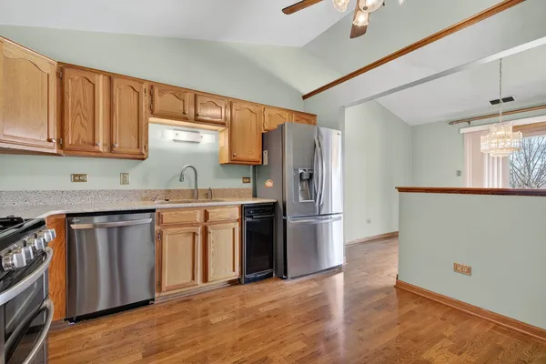 $240,000 | 7545 Sheridan Drive, Unit 23D, Willowbrook, IL 60527