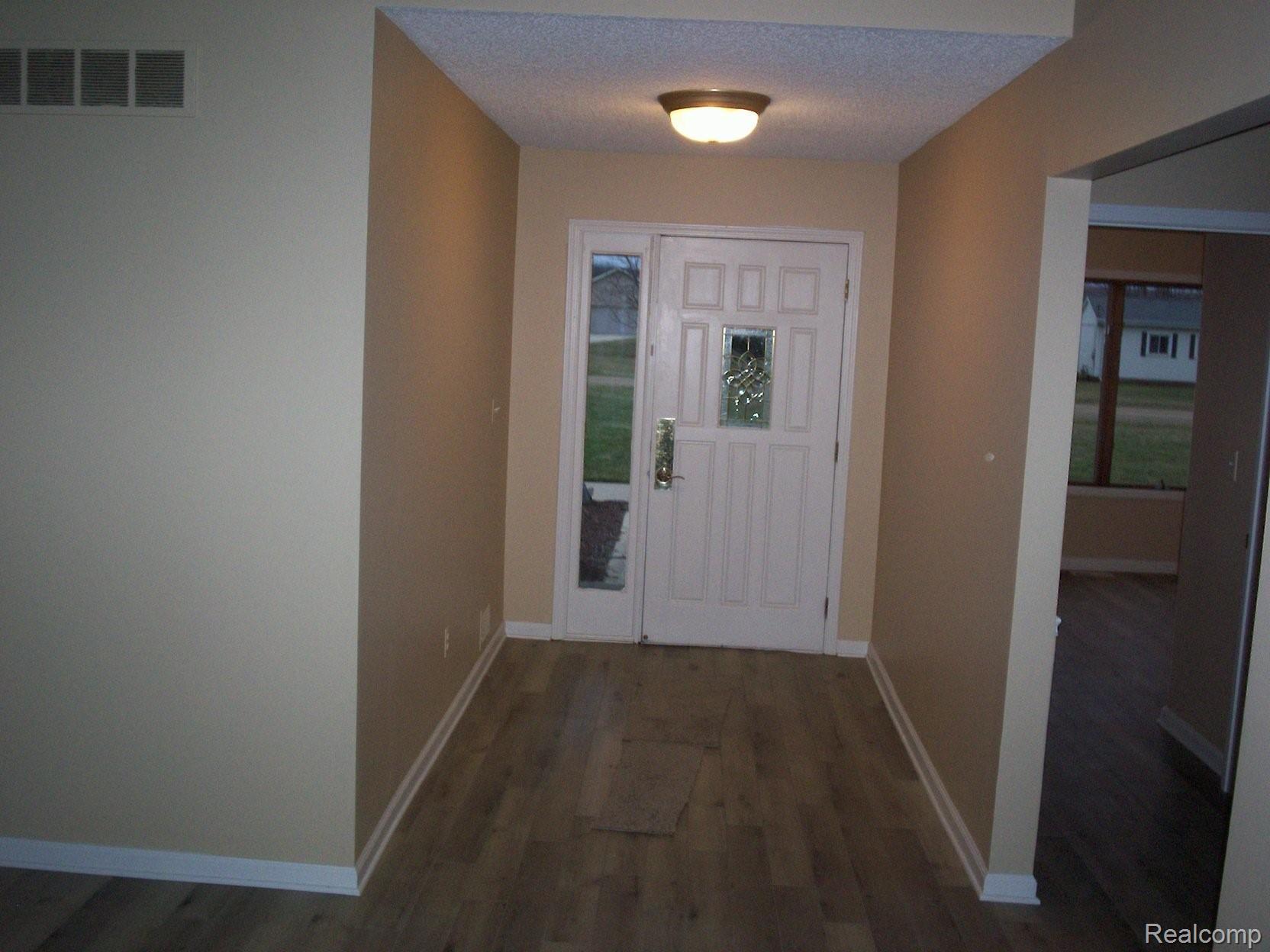24146 Merriman Road New Boston, MI 48164 - Photo 2 of 15 MERRIMAN 004.JPG