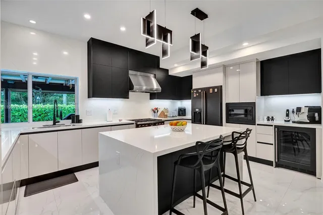 $1,997,500 | 2156 Northeast 187th Street, North Miami Beach, FL 33179