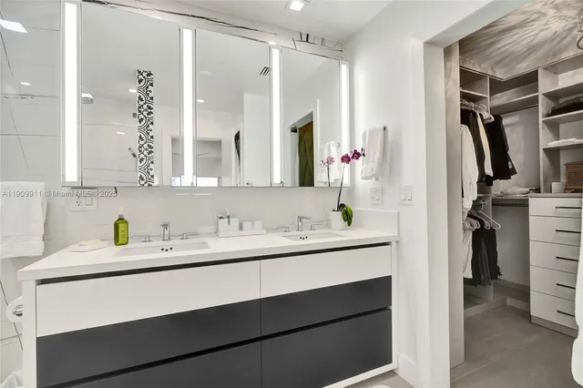 $1,997,500 | 2156 Northeast 187th Street, North Miami Beach, FL 33179