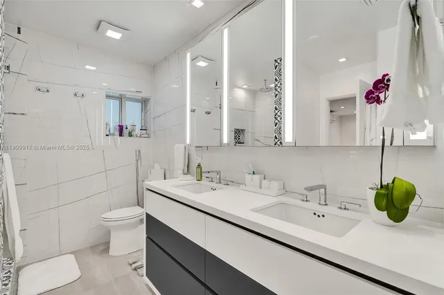 $1,997,500 | 2156 Northeast 187th Street, North Miami Beach, FL 33179