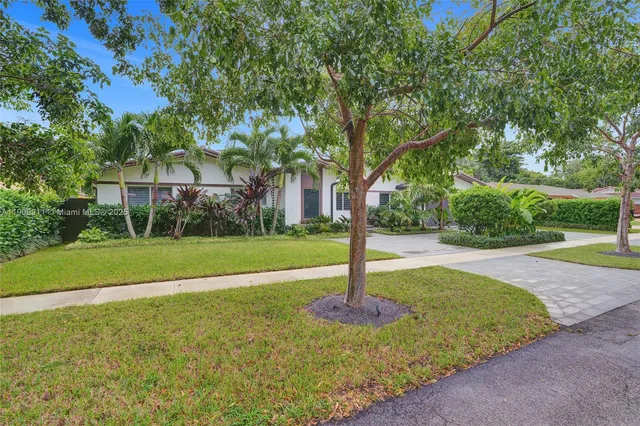 $1,997,500 | 2156 Northeast 187th Street, North Miami Beach, FL 33179