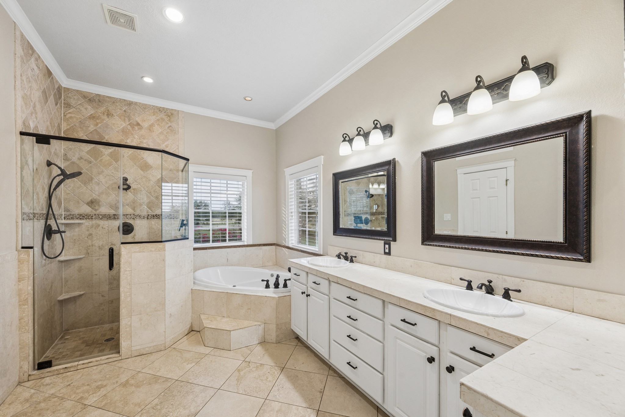 2258 Maler Road Sealy, TX 77474 - Photo 16 of 39