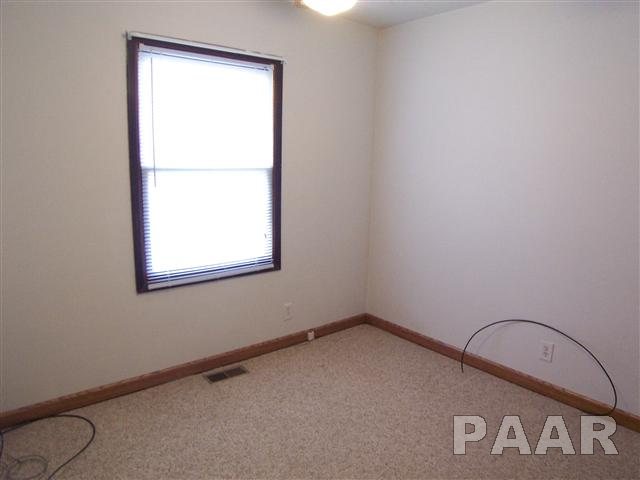 109 Dillon Road Marquette Heights, IL 61554 - Photo 9 of 26 Gallery Image 9