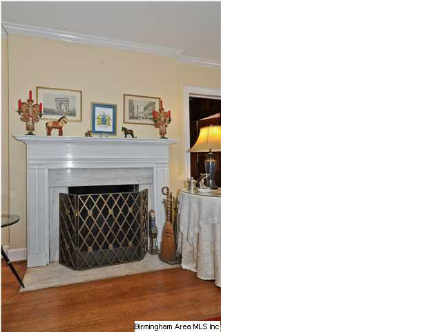 620 Manchester Lane Birmingham, AL 35209 - Photo 5 of 31
