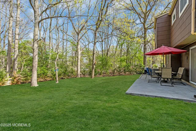 $449,000 | 6 Robin Road, Unit 1000, Howell, NJ 07731