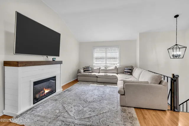 $449,000 | 6 Robin Road, Unit 1000, Howell, NJ 07731