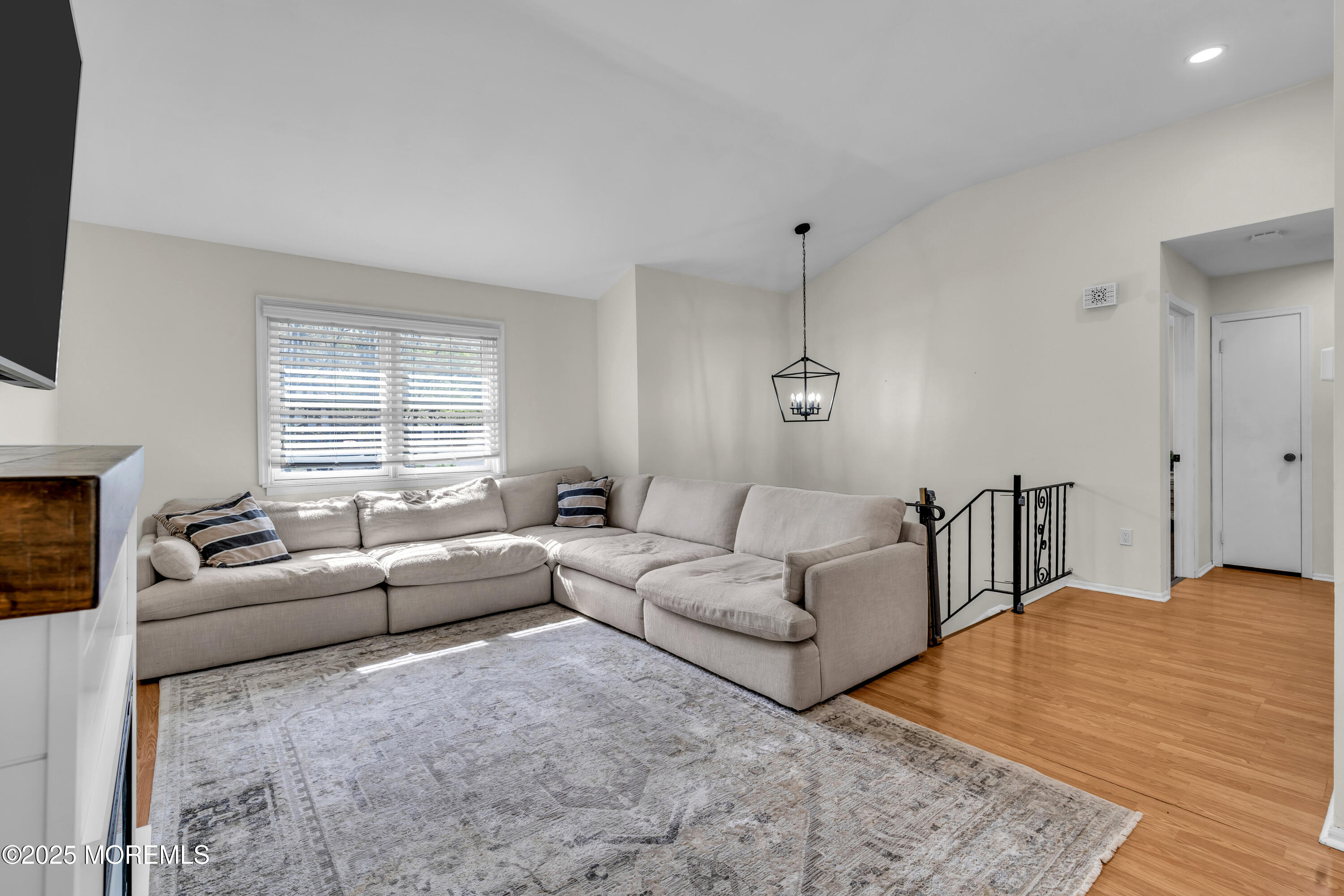 6 Robin Road, Unit 1000 Howell, NJ 07731 - Photo 9 of 39 010_dsc09054_568