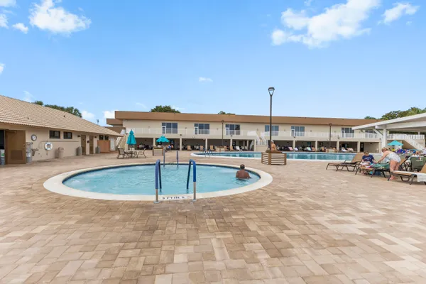 $236,900 | 15492 Lakes Of Delray Boulevard, Unit 203, Delray Beach, FL 33484