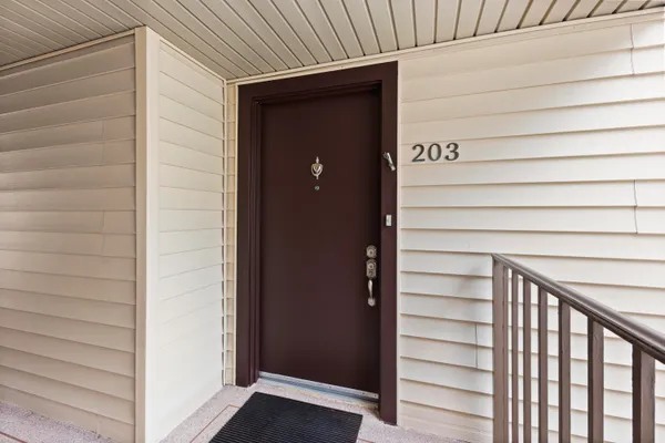 $236,900 | 15492 Lakes Of Delray Boulevard, Unit 203, Delray Beach, FL 33484