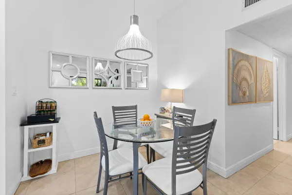 $236,900 | 15492 Lakes Of Delray Boulevard, Unit 203, Delray Beach, FL 33484