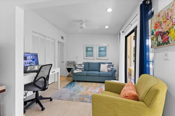 $236,900 | 15492 Lakes Of Delray Boulevard, Unit 203, Delray Beach, FL 33484