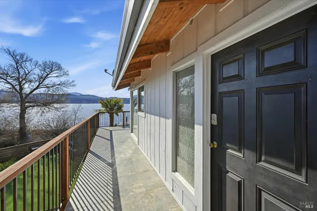 $690,000 | 13319 Lakeshore Drive, Clearlake, CA 95422