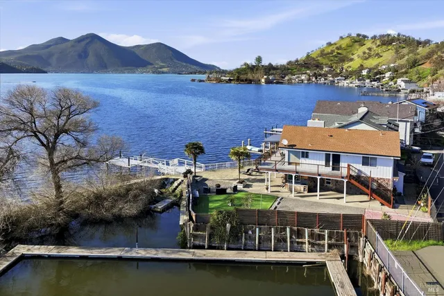 $690,000 | 13319 Lakeshore Drive, Clearlake, CA 95422
