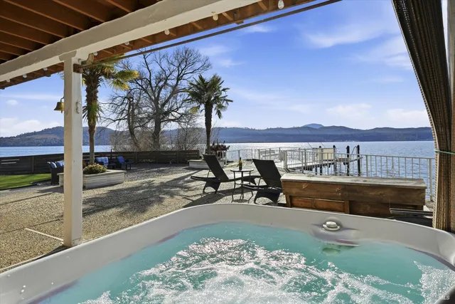 $690,000 | 13319 Lakeshore Drive, Clearlake, CA 95422