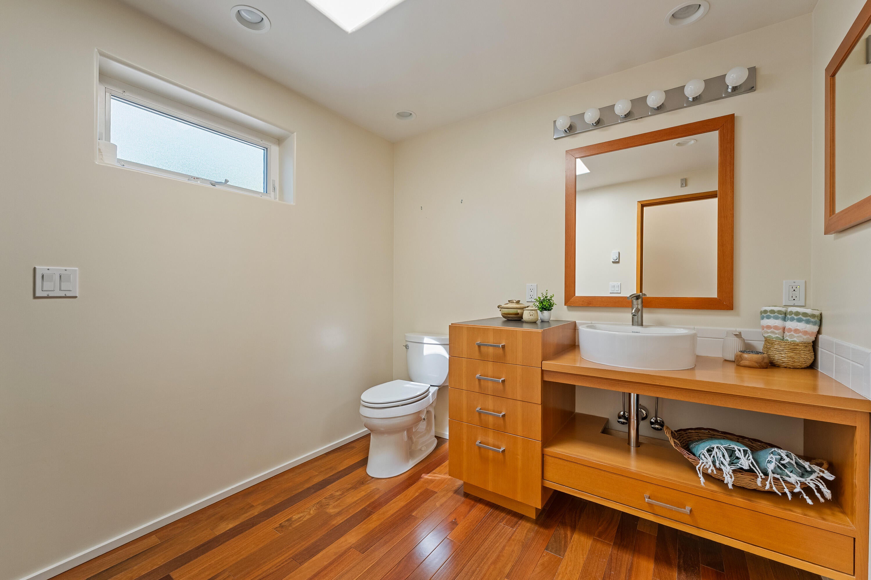 3130 Lower River Road Grants Pass, OR 97526 - Photo 28 of 64 Primary 1 Bath