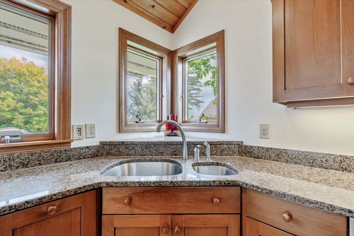 120 Poor Farm Road Alburgh, VT 05440 - Photo 8 of 60