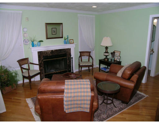 63 McCarthy Road Newton, MA 02459 - Photo 3 of 17