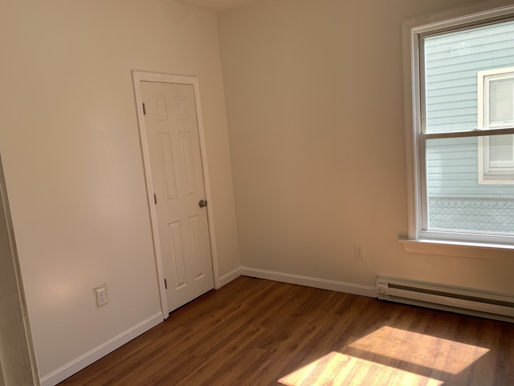 128 Austin Street Worcester, MA 01609 - Photo 8 of 30