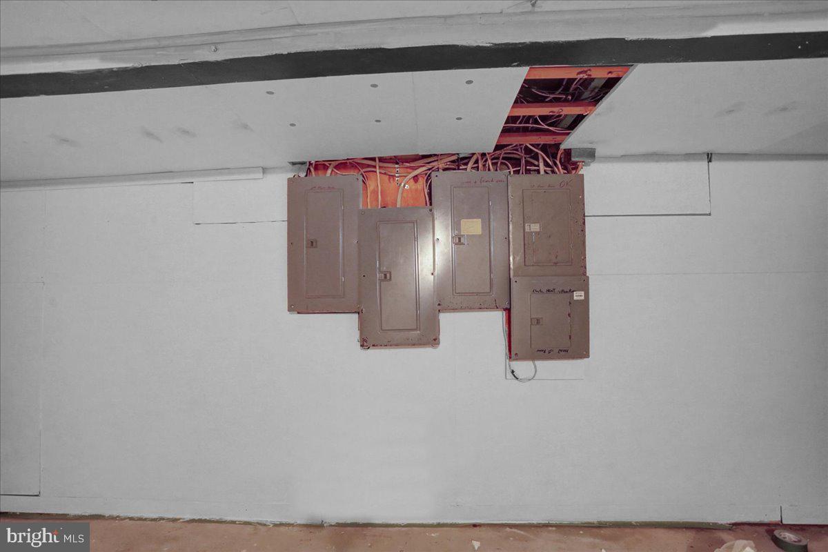 910 Lancaster Avenue Reading, PA 19607 - Photo 25 of 32