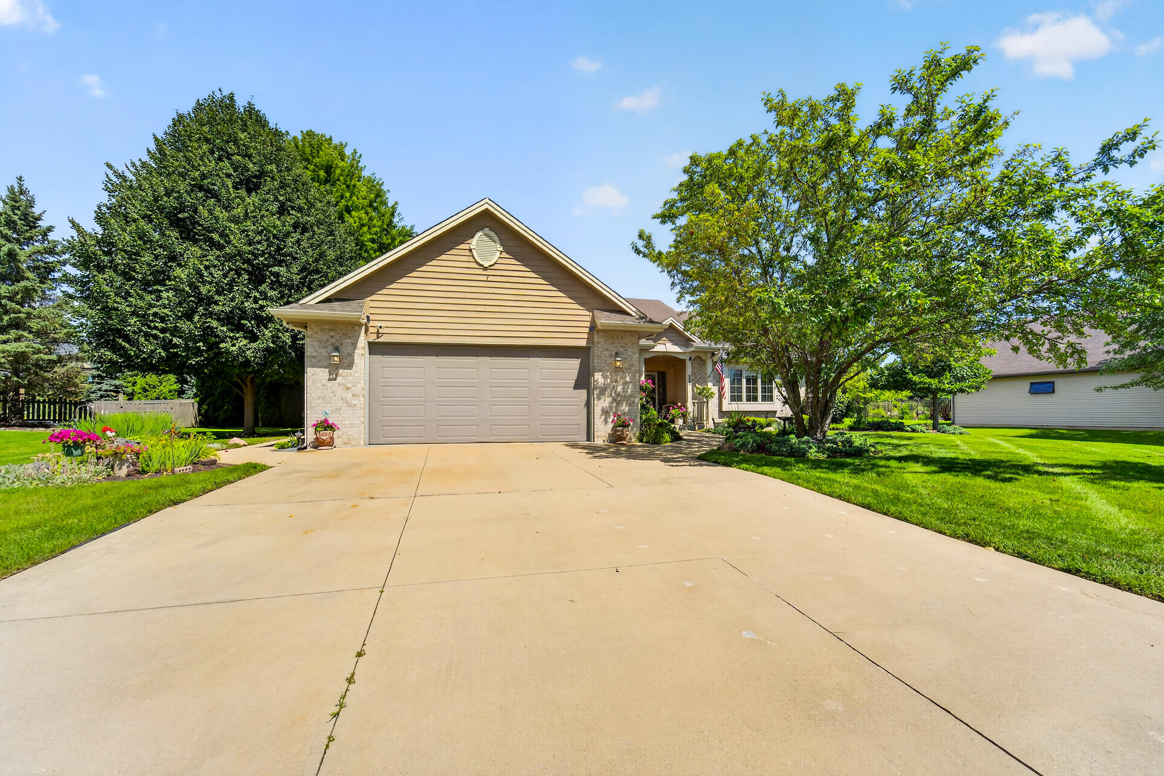 4372 113th Street Pleasant Prairie, WI 53158 - Photo 3 of 31 4372 Front 3 N