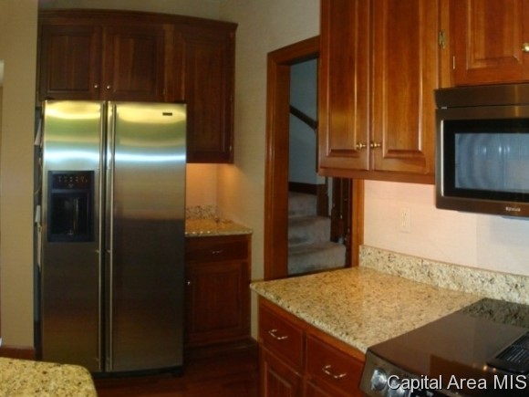 400 Clipper Road Springfield, IL 62711 - Photo 9 of 23