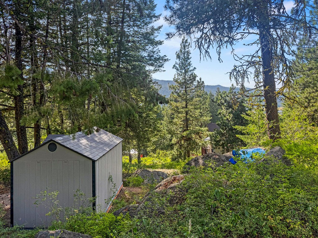 507 Collier View Road, Unit 30 Cascade, ID 83611 - Photo 9 of 18 Lake Cascade is Just Down the Hill