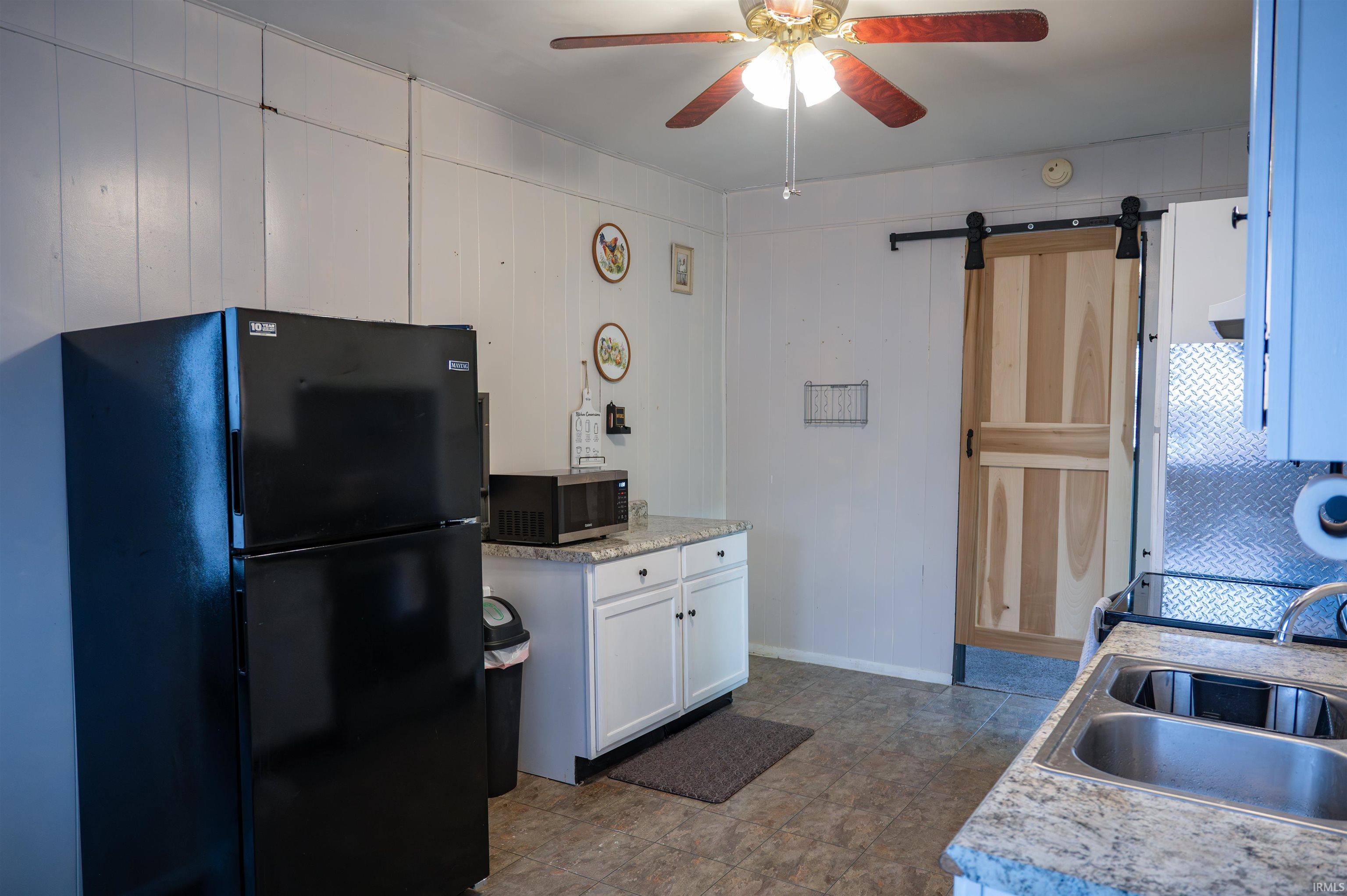 815 Church Street Grandview, IN 47615 - Photo 14 of 22